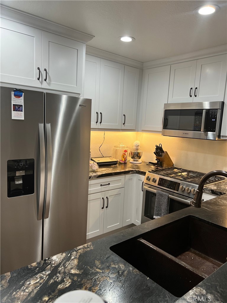 8215 E White Oak Ridge 33