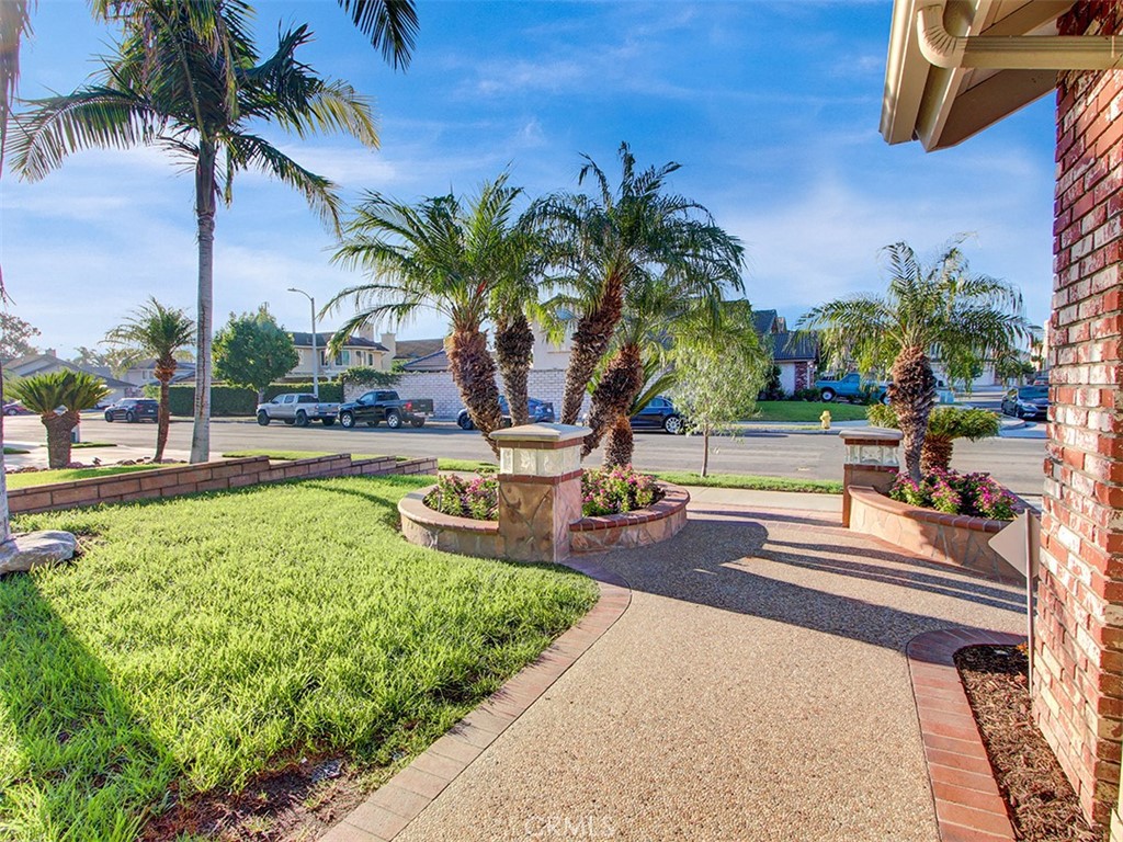 1551 E Ray Drive