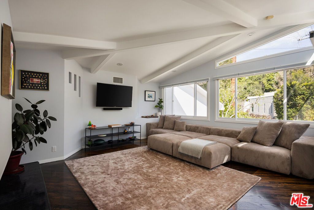 Photo of 12317 Rochedale Lane, Los Angeles, CA 90049 (MLS # 26669003)