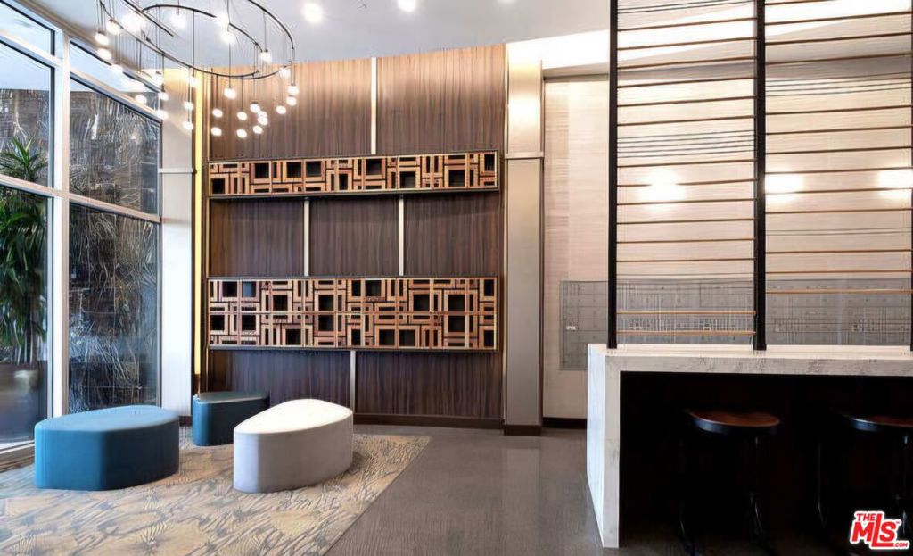3810 Wilshire Boulevard 1012