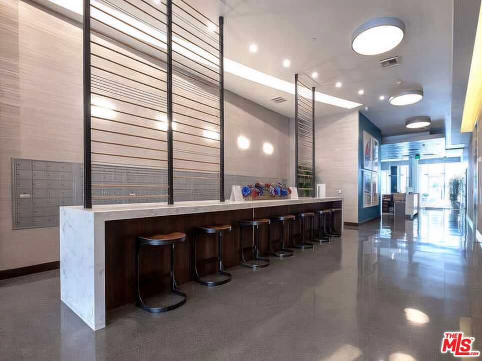 3810 Wilshire Boulevard 1012