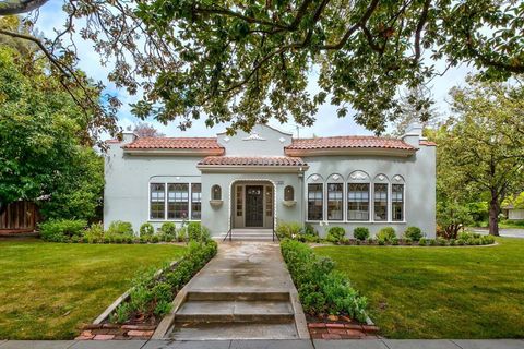 Photo of 595 Seale Avenue, Palo Alto, CA 94301 (MLS # ML82044258)