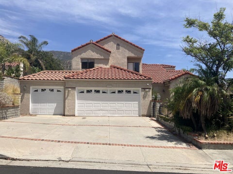 Photo of 12506 Rajah Street, Los Angeles, CA 91342 (MLS # 26959165)