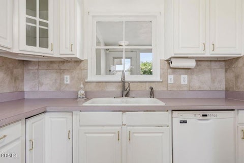 Tiny photo for 221 S Brent Street, Ventura, CA 93003 (MLS # V1-39274)