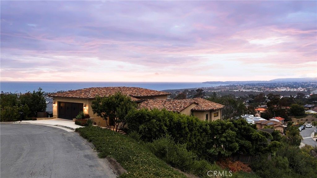Photo of 121 Avenida Pizarro, San Clemente, CA 92672 (MLS # OC26101112)