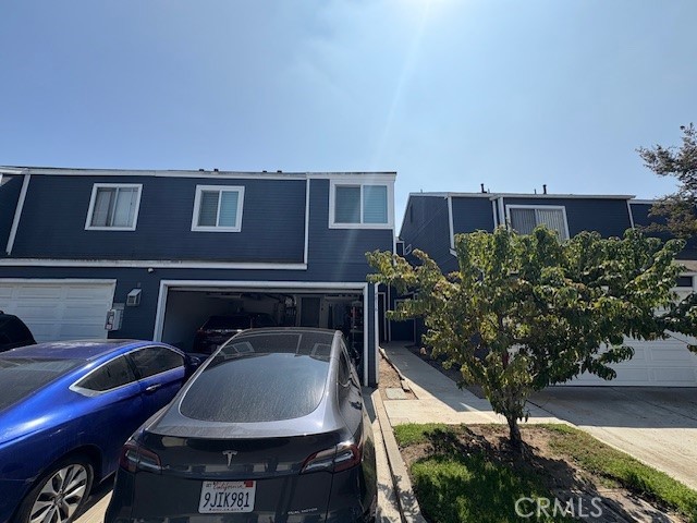Welcome to this spacious and beautifully updated townhouse, ready for its next owner to call home. Ideally located within walking distance of Little Saigon and nearby shops, you’ll enjoy both convenience and vibrant local amenities. Step inside to a bright living room featuring vaulted ceilings and a cozy fireplace. To the right, a modern kitchen awaits with stainless steel appliances and an inviting dining area. The finished backyard offers the perfect spot for relaxing or entertaining. Upstairs, you’ll find a large primary suite complete with a walk-in closet and private ensuite bathroom. Two additional bedrooms and a stylishly updated full bath provide plenty of space for family, guests, or a home office.
Don’t miss your chance —schedule your showing today!