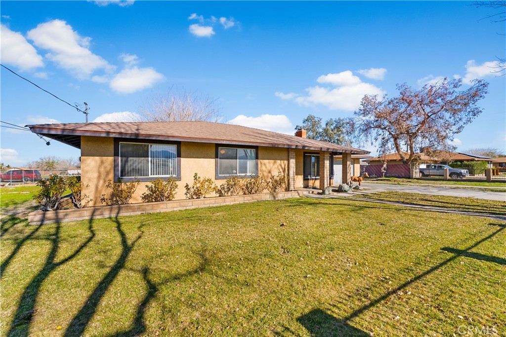 10837 E Avenue R10