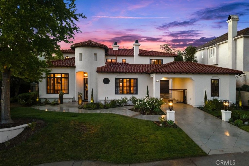 Photo of 24 Hawthorne Lane, Coto de Caza, CA 92679 (MLS # OC26083580)