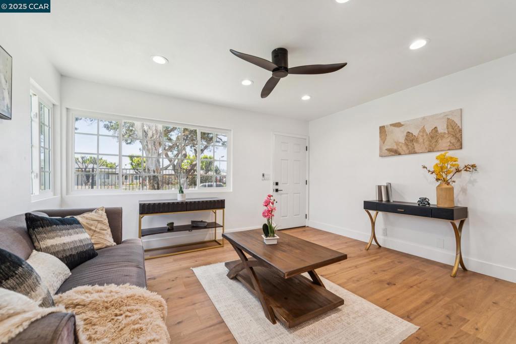 Properties 1 23230 Anchor Avenue 106