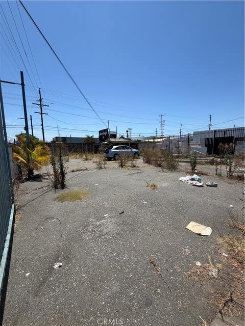 Photo of 901 W Anaheim ST, Los Angeles, CA 90744 (MLS # DW26174967)