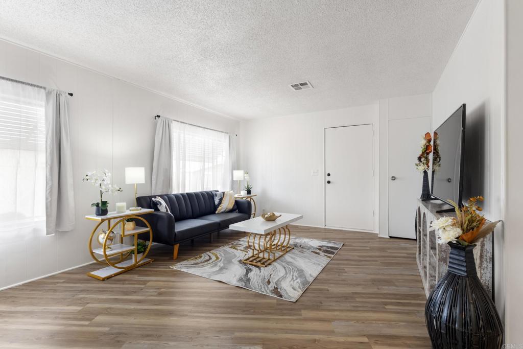 155 Las Flores Drive 25