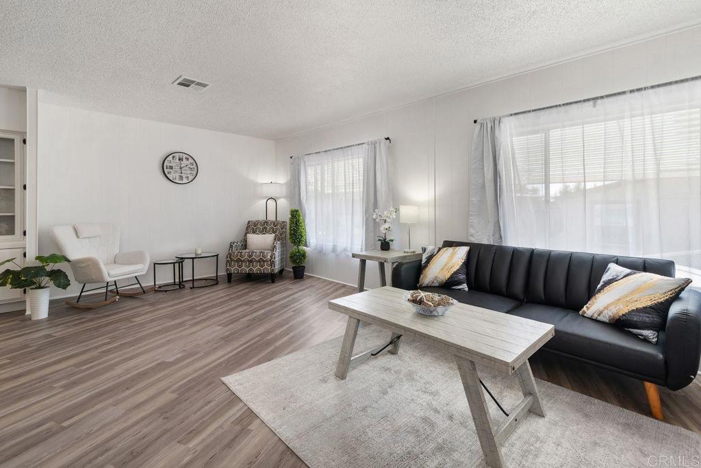 155 Las Flores Drive 25