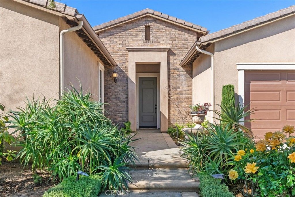 Photo of 154 Pavilion Park, Irvine, CA 92618 (MLS # PW26054703)