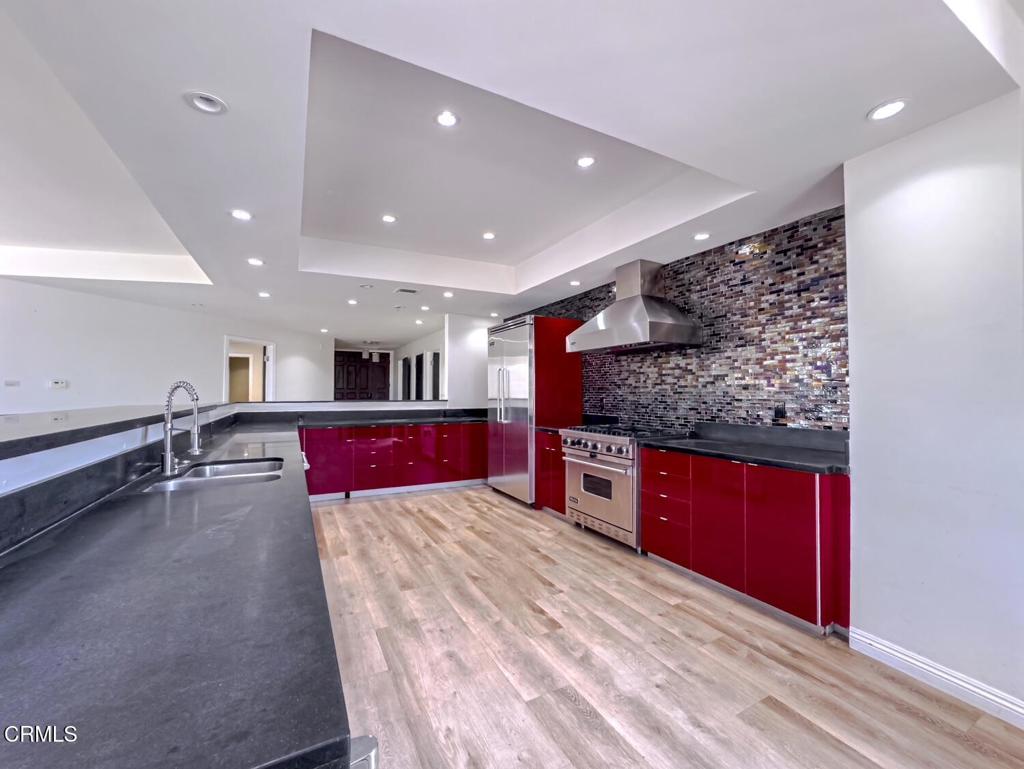 Properties 3 4460 Wilshire Boulevard 406