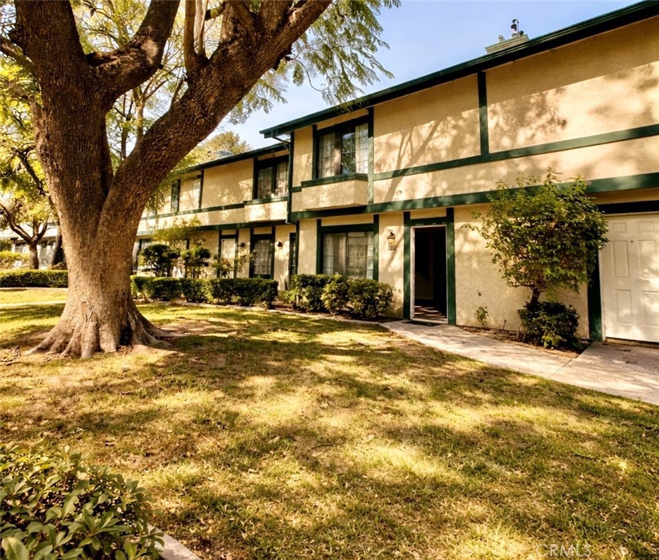 15230 Roxford Street 38