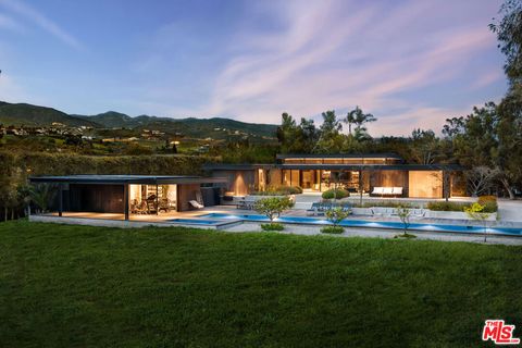 6709 Zumirez Drive Malibu CA 90265
