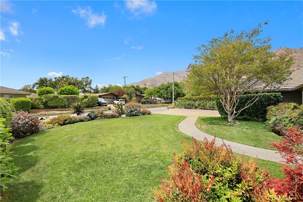 1958 Canyon Close Road