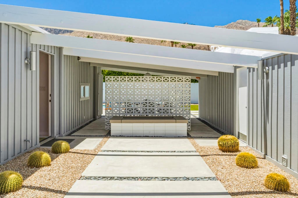Properties 3 1877 S Navajo Drive