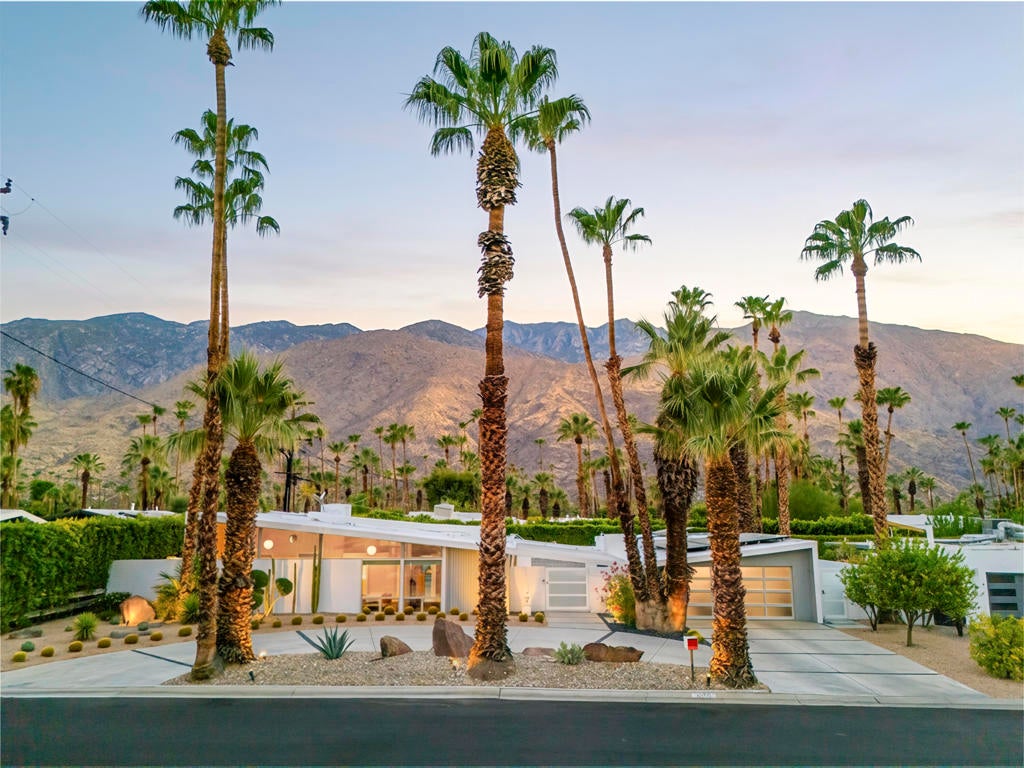 Properties 1 1877 S Navajo Drive