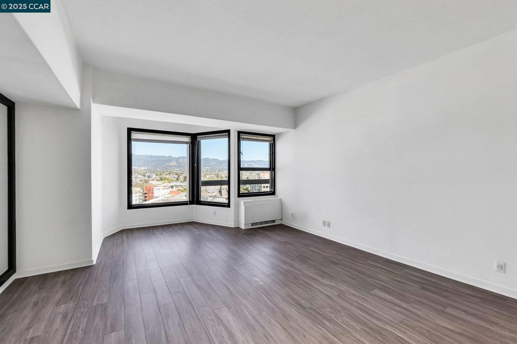 PACIFIC PK PLAZA - Residential