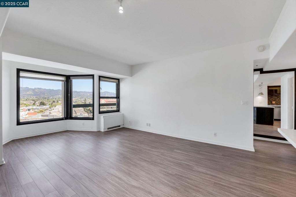 PACIFIC PK PLAZA - Residential