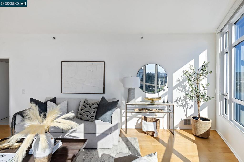 LAKE MERRITT - Residential