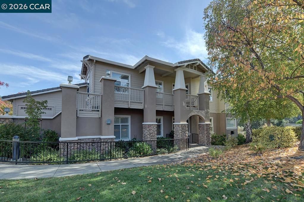 Photo of 3028 Grey Eagle Dr Dr, Walnut Creek, CA 94595 (MLS # 41121306)