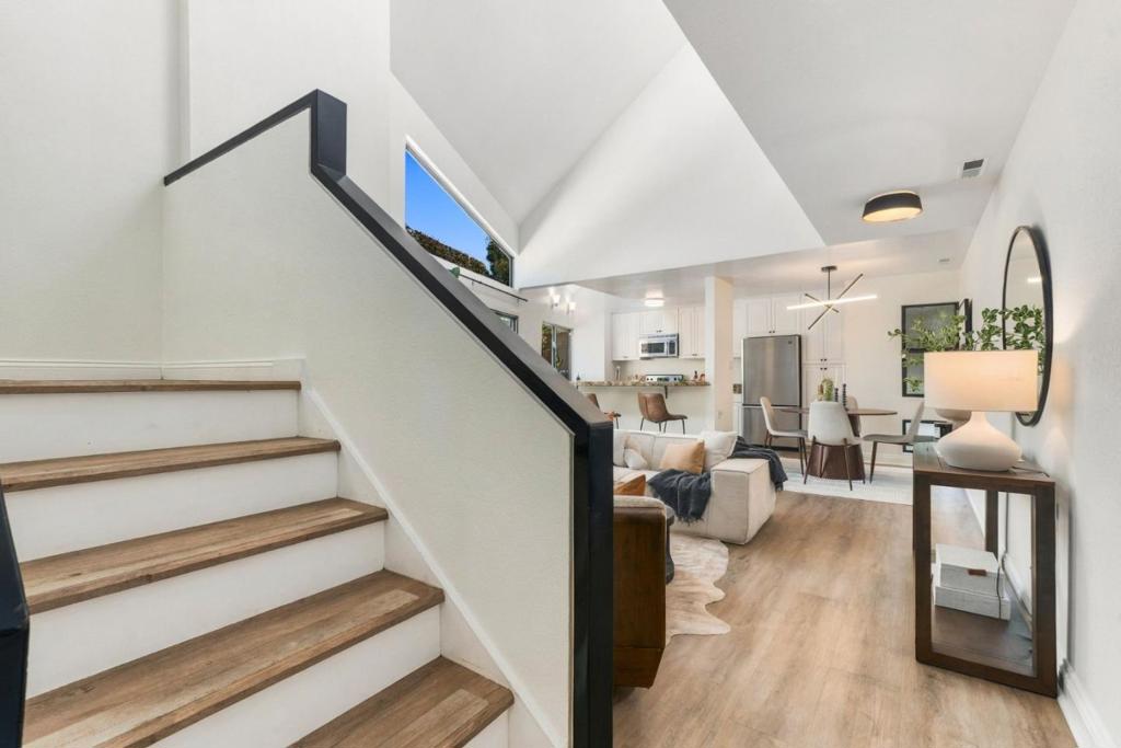 820 Jefferson Court