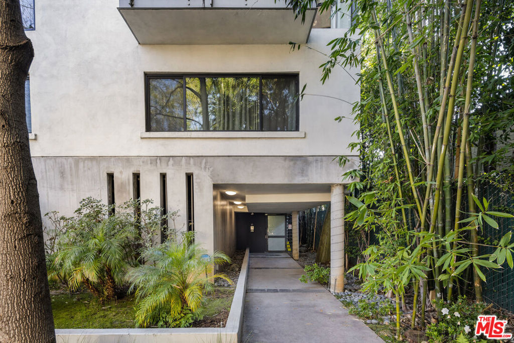 1401 Camden Avenue Unit 5