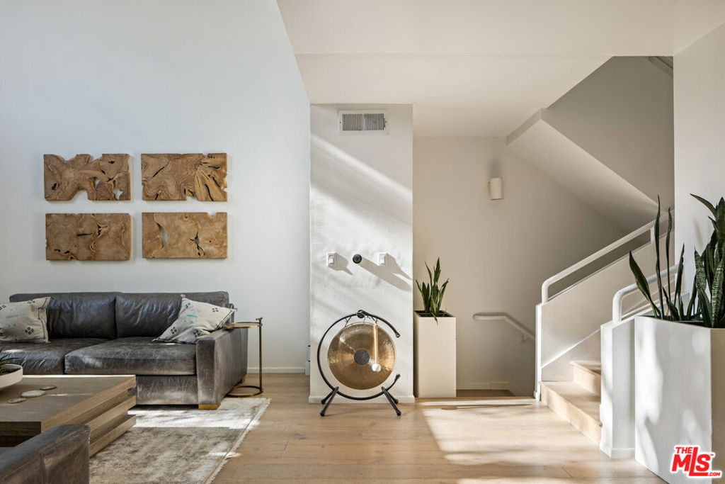 1401 Camden Avenue Unit 5