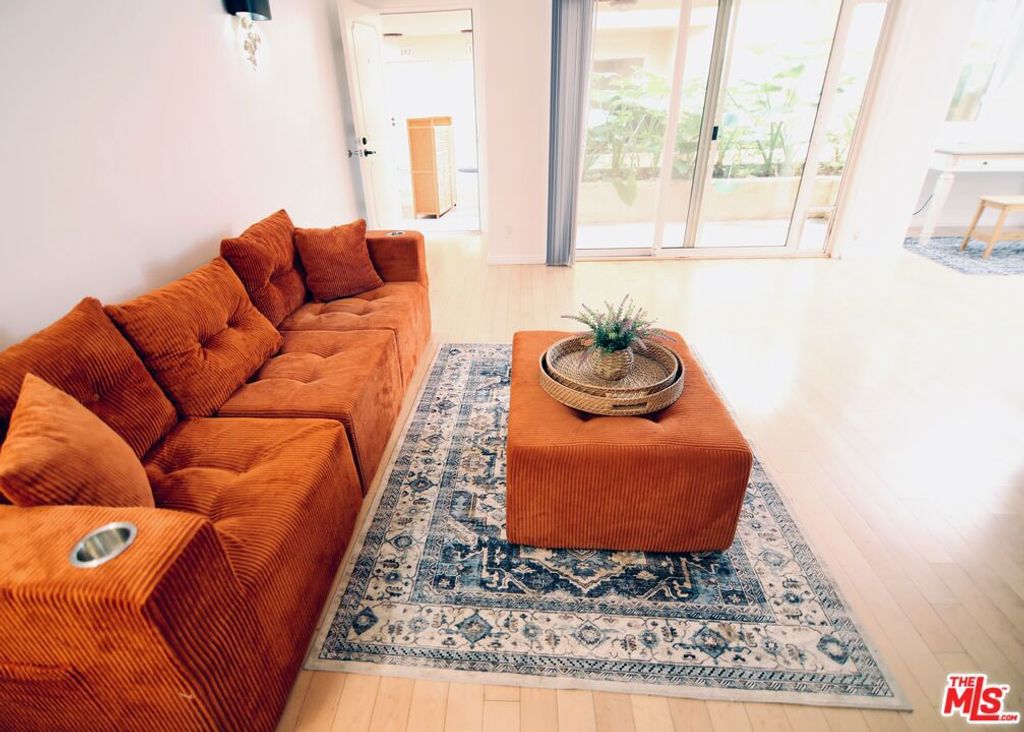 Photo of 914 Lincoln Boulevard #106, Santa Monica, CA 90403 (MLS # 26641475)