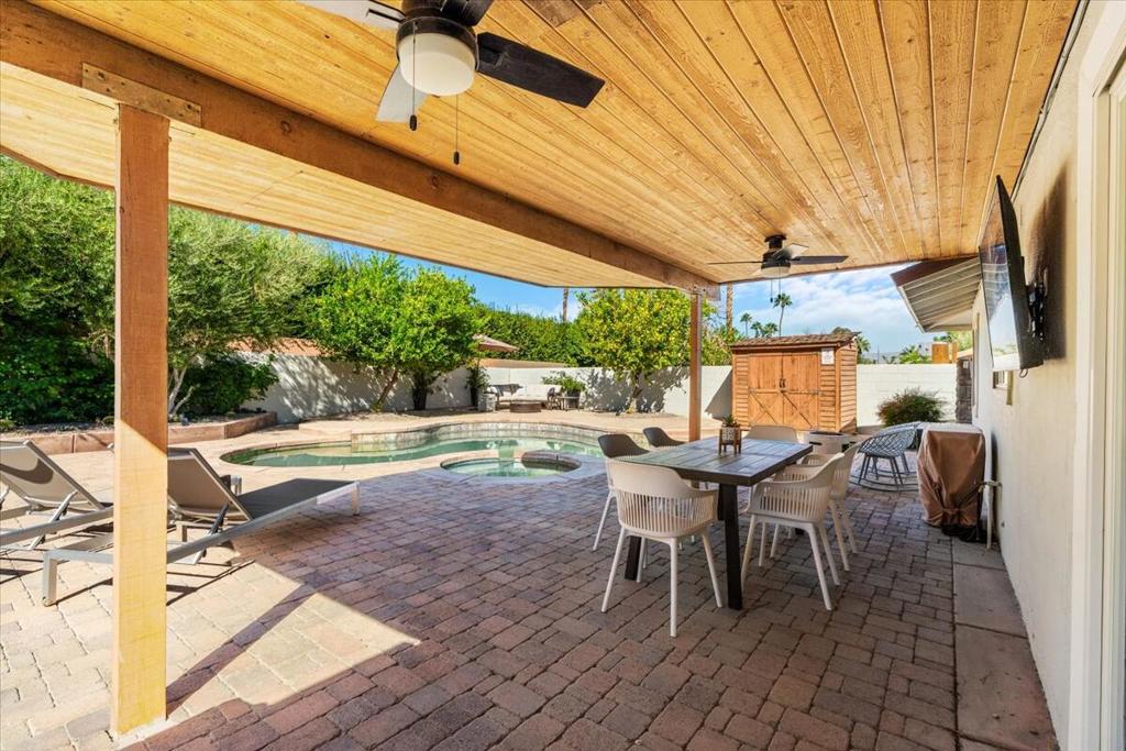 Palm Desert Country - Residential