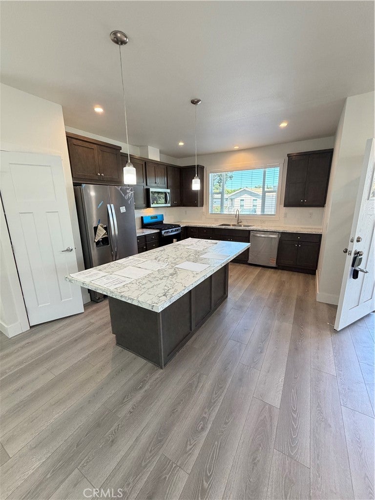 9278 N Highway 101 33