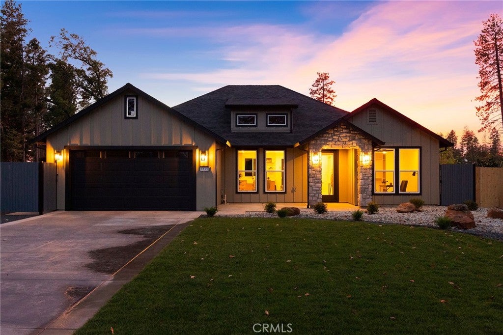 5815 Fickett Lane