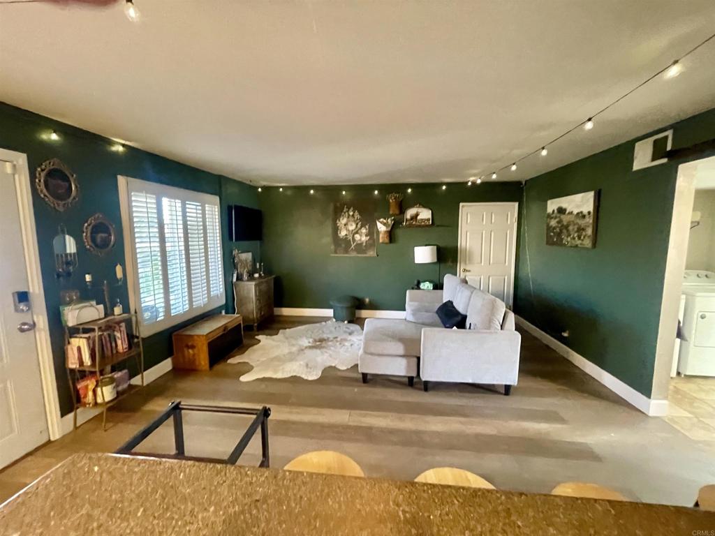 31916 Del Cielo Este 36