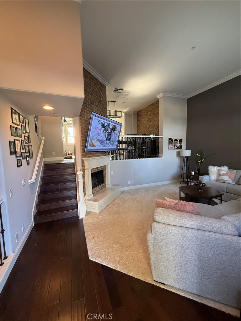 3 Clifton Drive