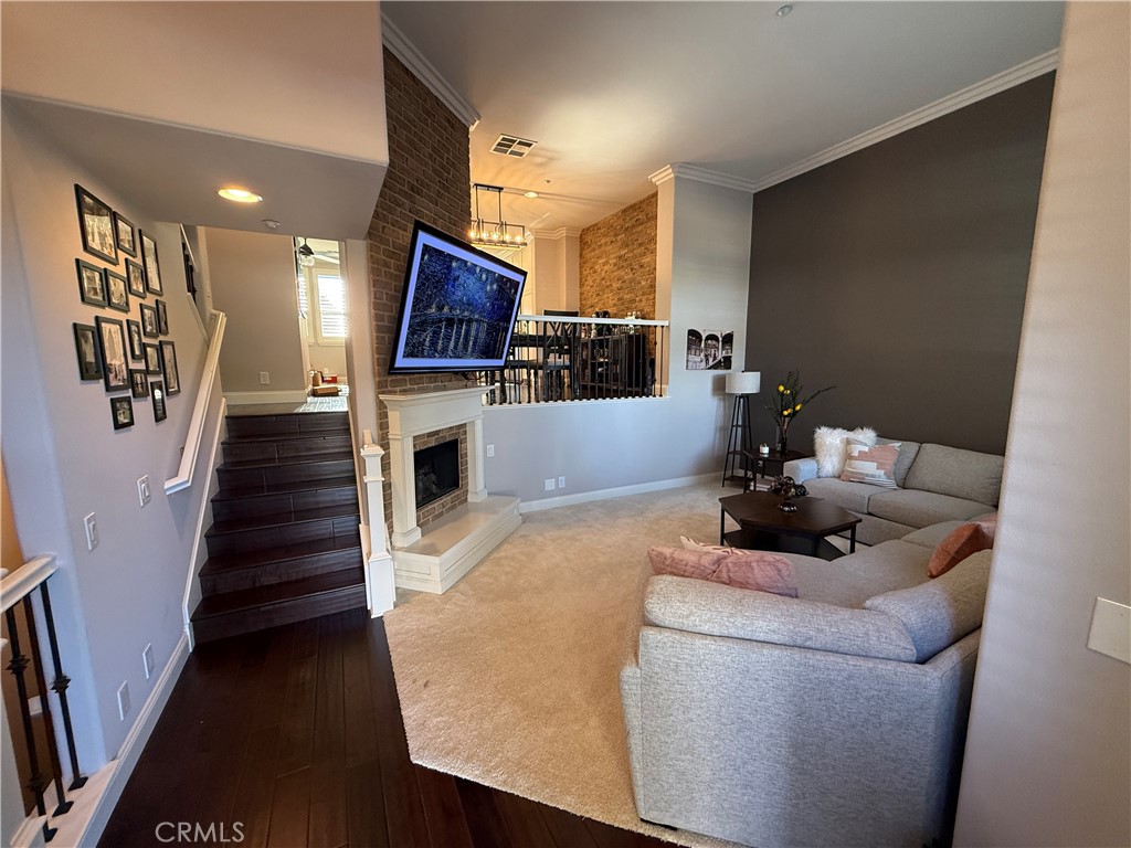 3 Clifton Drive