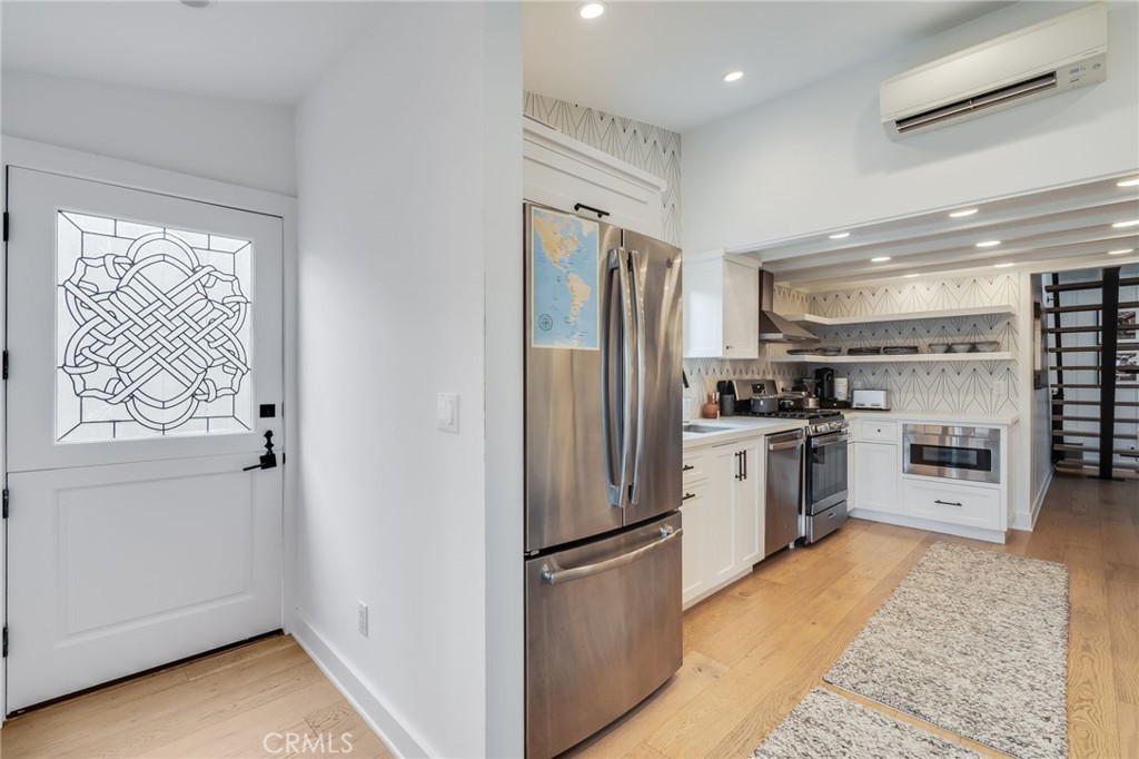 1259 S Coast Highway Apt B