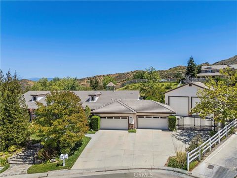 Photo of 30024 Valley Glen Street, Castaic, CA 91384 (MLS # SR26098938)