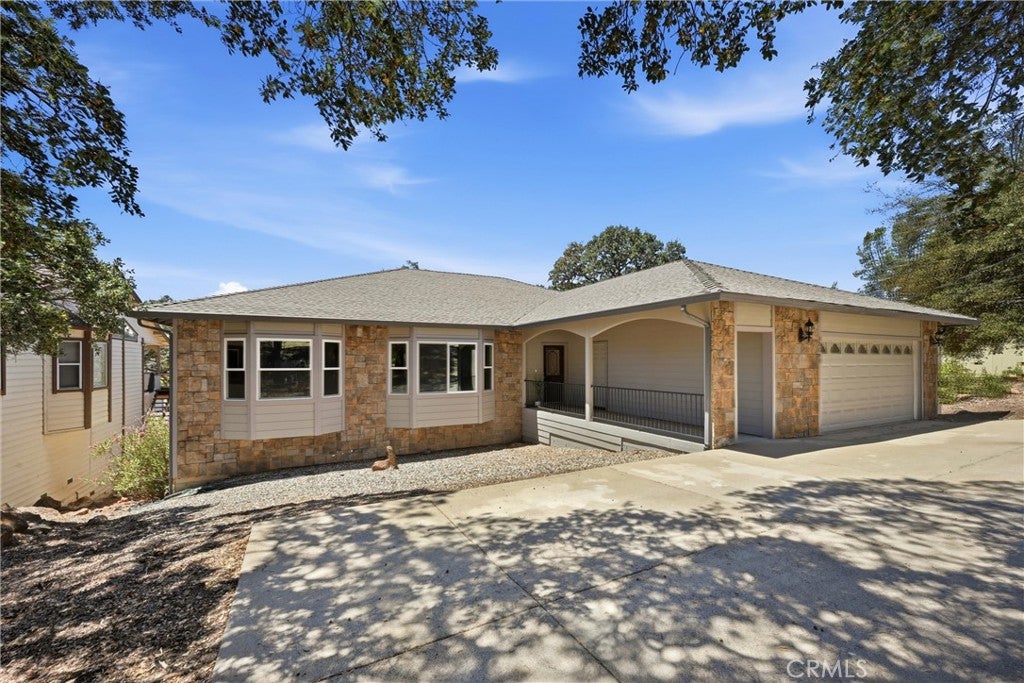 18649 Deer Hill