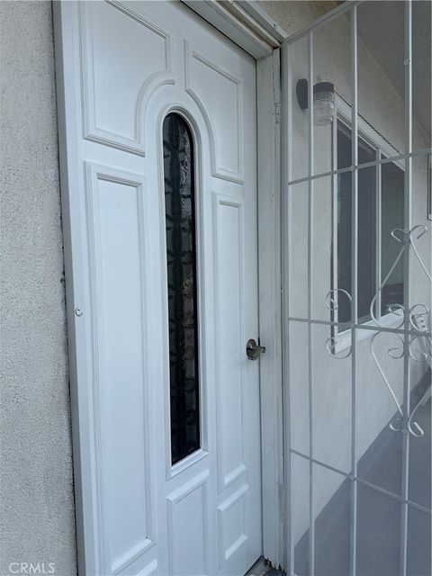 8601 Chestnut Avenue South Gate CA 90280