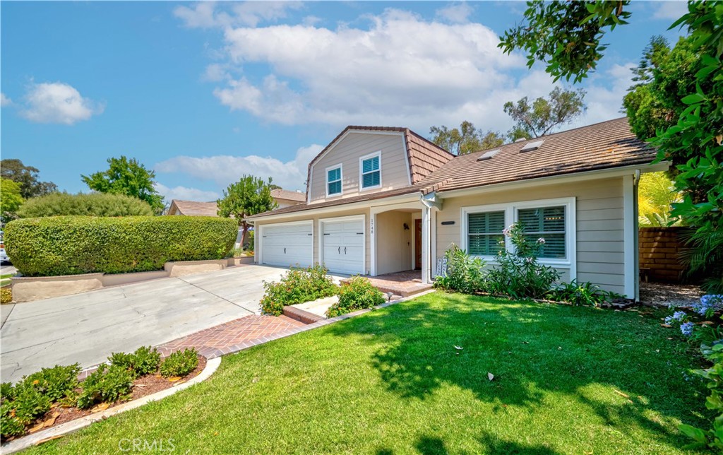 1748 Peacock Lane