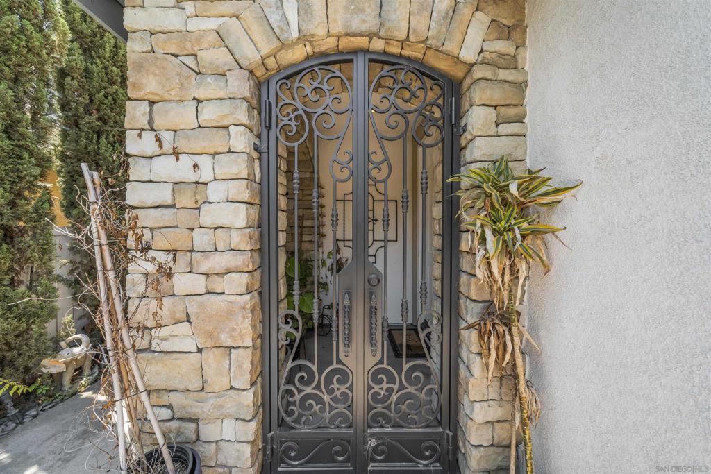 1238 Silver Hawk Way