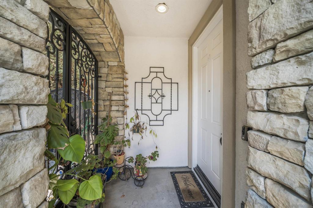 1238 Silver Hawk Way