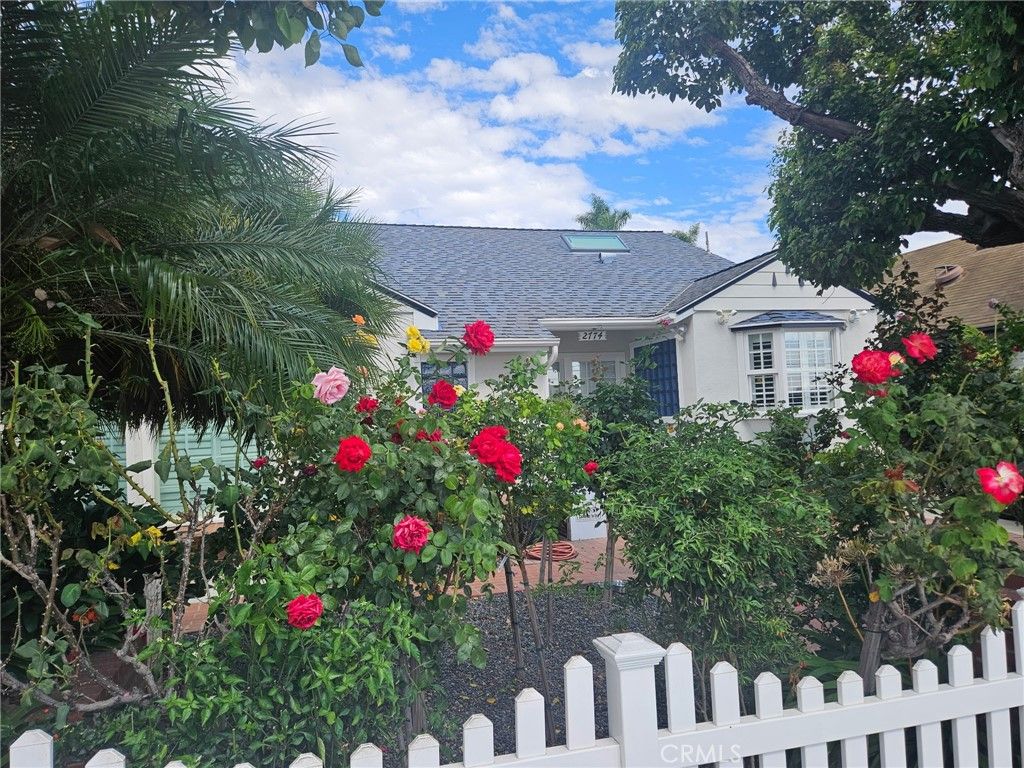 Photo of 2774 Sawtelle Boulevard, Los Angeles, CA 90064 (MLS # OC25223685)