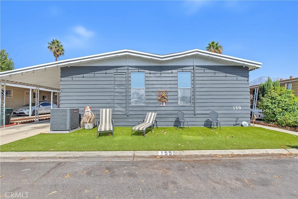 929 E Foothill Boulevard 159