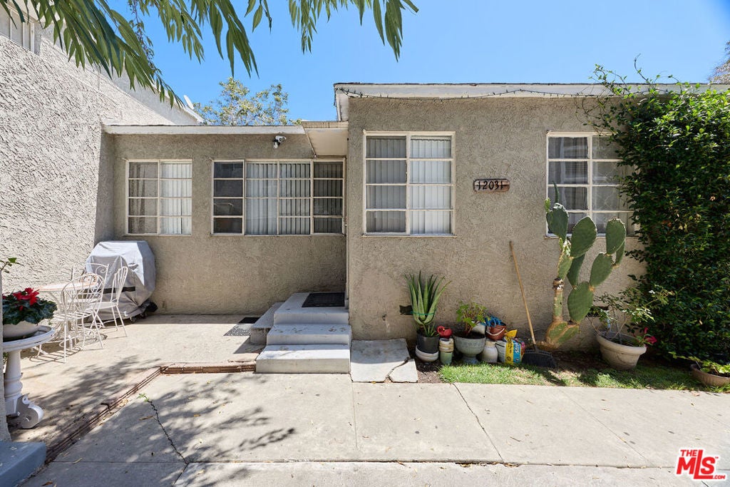 12029 Washington Place