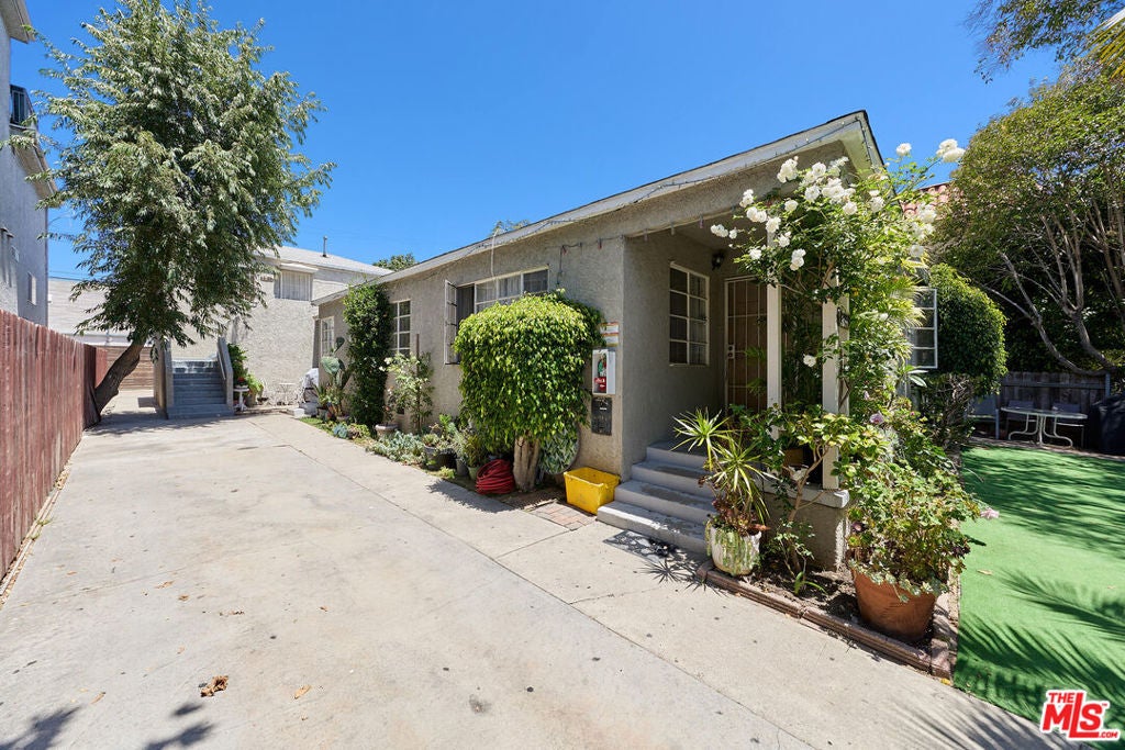 12029 Washington Place