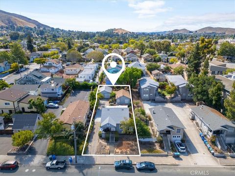 Tiny photo for 1143 Walnut Street, San Luis Obispo, CA 93401 (MLS # SC25180078)