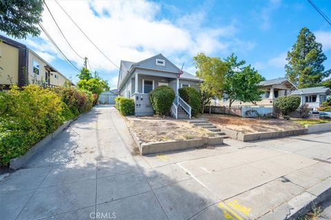Tiny photo for 1143 Walnut Street, San Luis Obispo, CA 93401 (MLS # SC25180078)